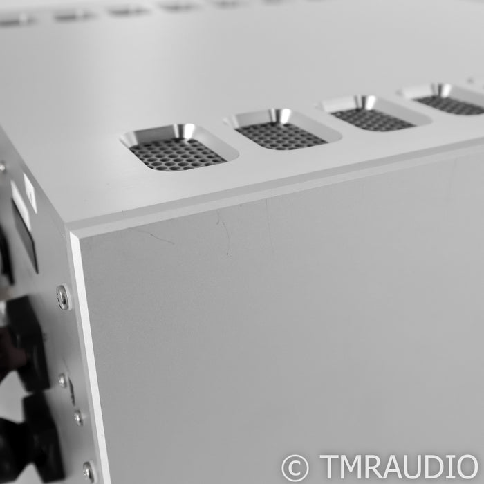 Luxman M800A Stereo / Mono Power Amplifier
