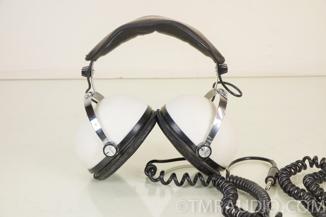 Pioneer SE-50 Vintage Stereo Headphones in Case