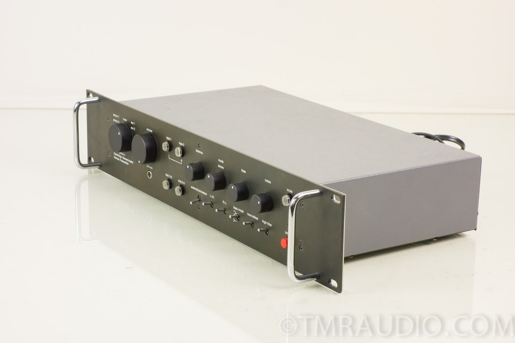 Apt Holman Stereo Preamplifier w/ Phono Preamp