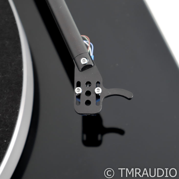 McIntosh MT5 Belt Drive Turntable; Blue Point No.2 MC Cartridge; MT-5