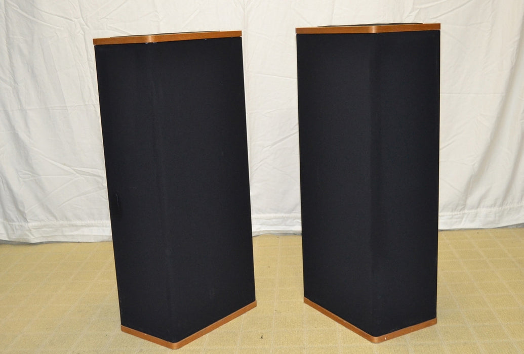 Vandersteen Model 2c Floorstanding Speakers