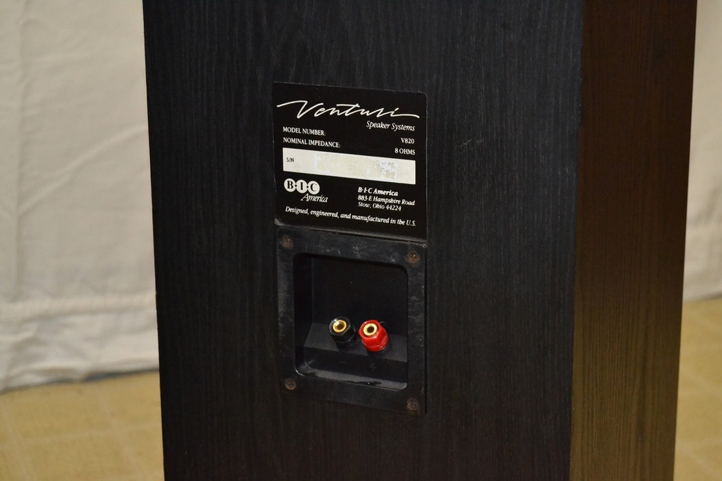 BIC Venturi V820 Stereo Speakers