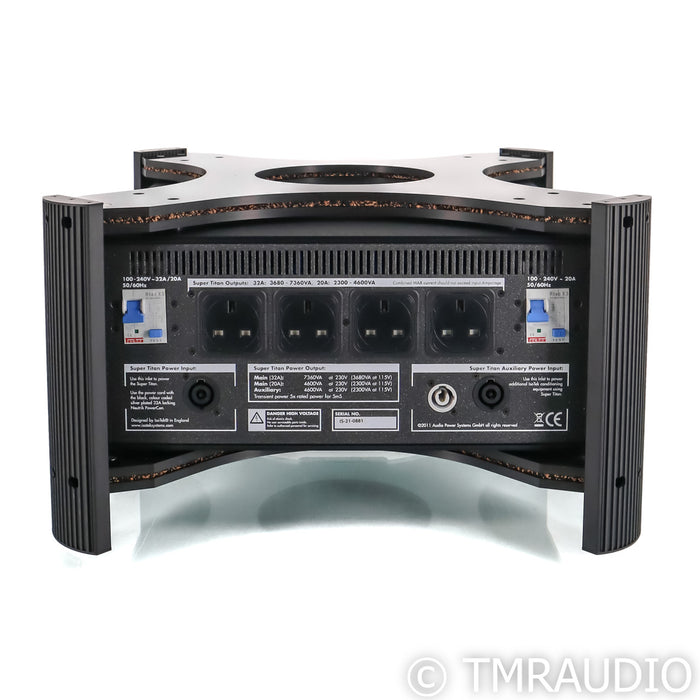 IsoTek EVO3 Super Titan AC Power Line Conditioner; IEC Type G(UK)