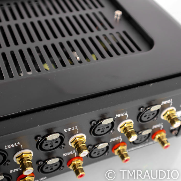 PS Audio BHK Signature Stereo Tube Preamplifier