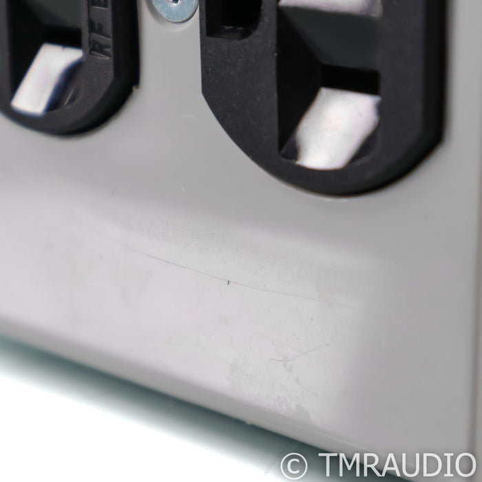 Audience Adept Response aR2p AC Power Line Conditioner