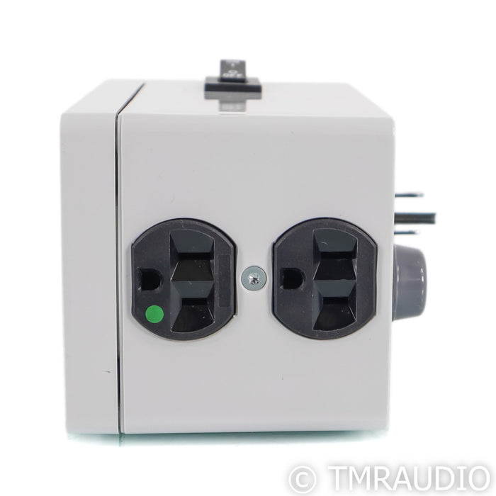 Audience Adept Response aR2p AC Power Line Conditioner