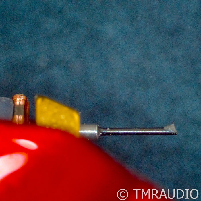 Hana Umami Red MC Phono Cartridge; Moving Coil