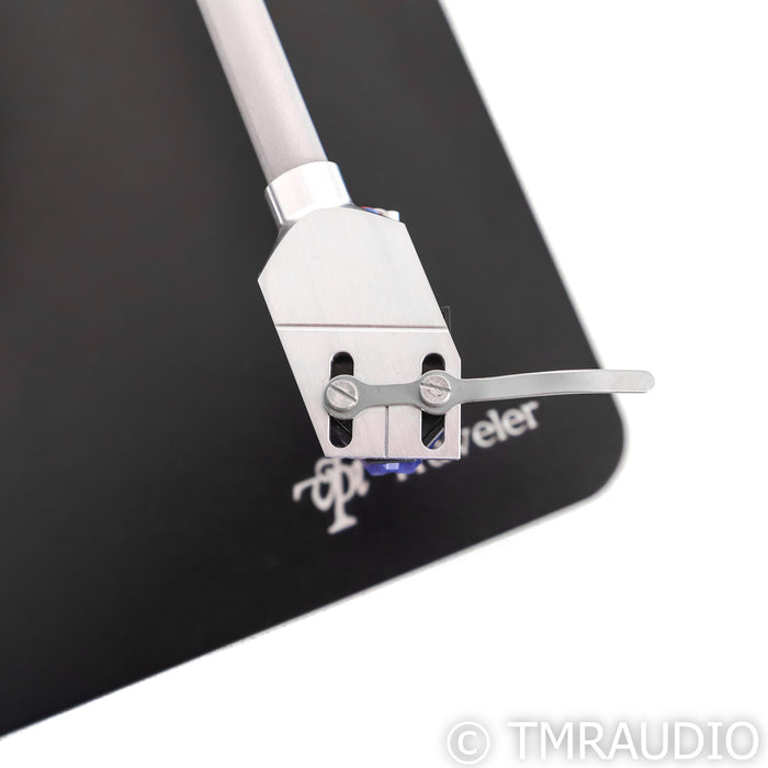 VPI Traveler 2 Turntable; Ortofon 2M Blue Cartridge
