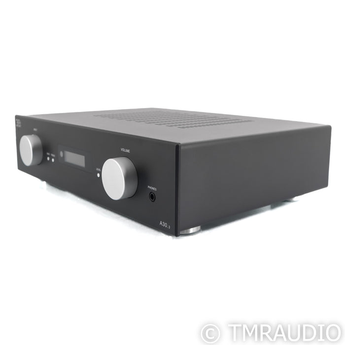 AVM A 30.3 Stereo Integrated Amplifier; Demo w/ Warranty (Open Box)