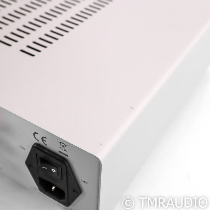 AVM A 30.3 Stereo Integrated Amplifier; Demo w/ Warranty