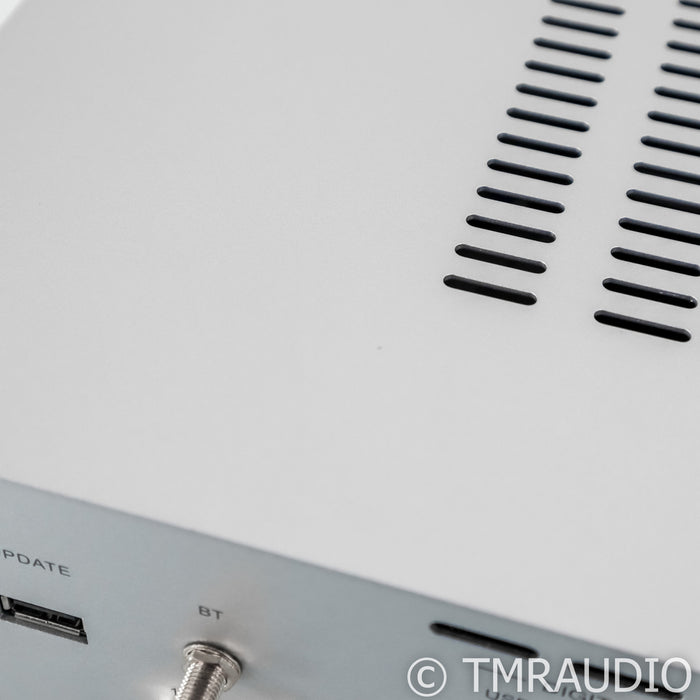 AVM A 30.3 Stereo Integrated Amplifier; Demo w/ Warranty