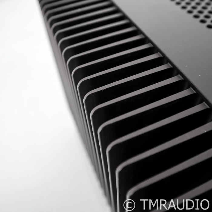 Adcom GFA-5500 Power Amplifier