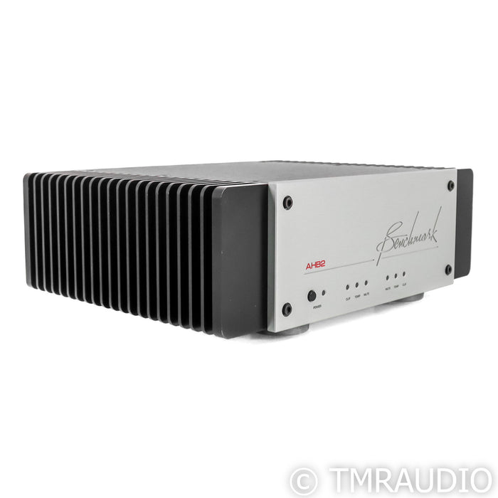 Benchmark AHB2 Stereo / Mono Power Amplifier; AH-B2