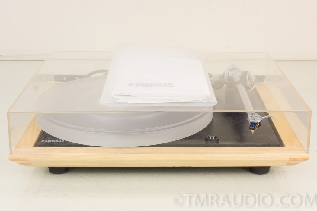 Rega Planar 25 Turntable