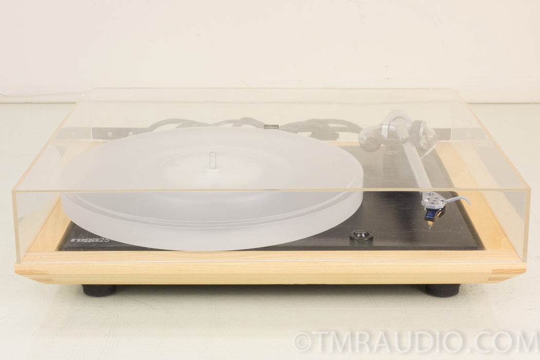Rega Planar 25 Turntable