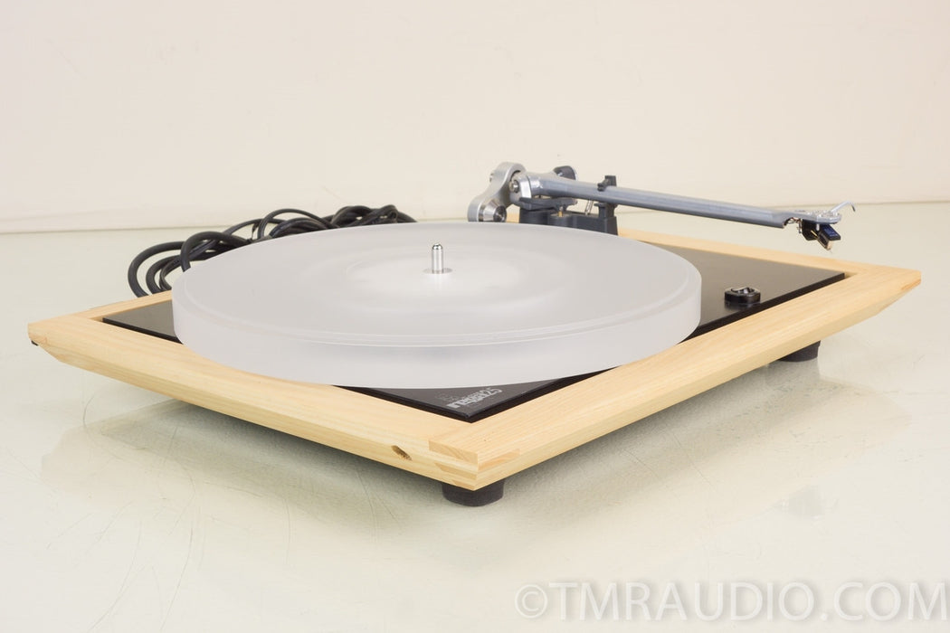 Rega Planar 25 Turntable