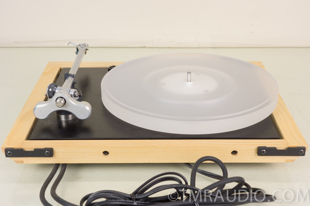 Rega Planar 25 Turntable