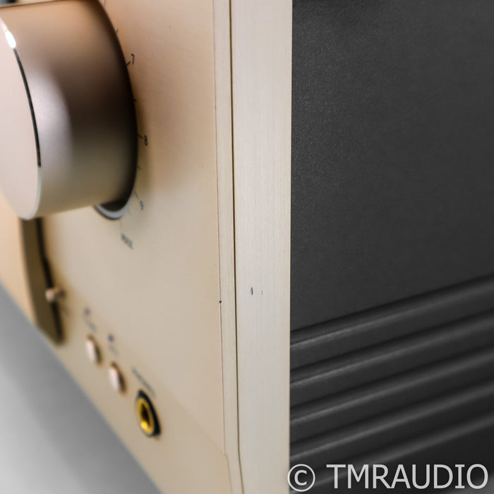 Accuphase E-470 Stereo Integrated Amplifier