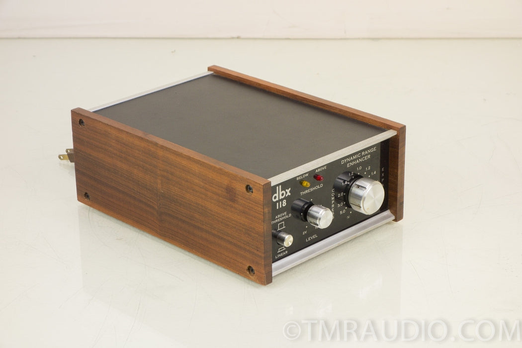 DBX 118 Dynamic Range Enhancer