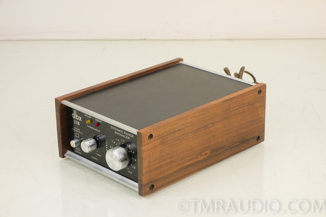 DBX 118 Dynamic Range Enhancer