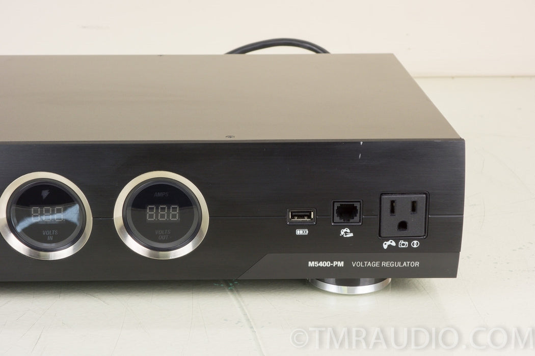 Panamax M5400-PM Voltage Regulator / Surge Protector
