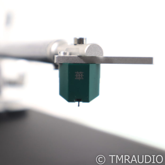 Clearaudio Concept Wood Belt Drive Turntable; Hana EL MC Cartridge; Dark Birch