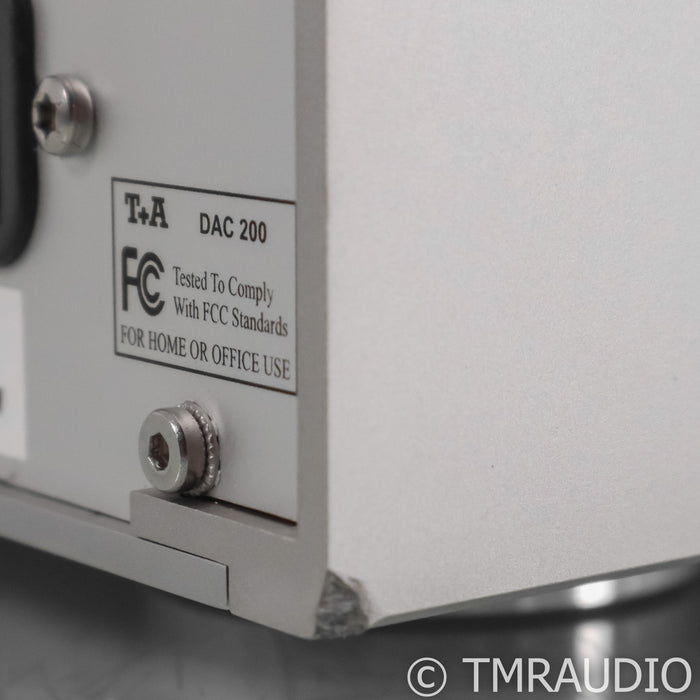 T+A DAC 200; D/A Converter