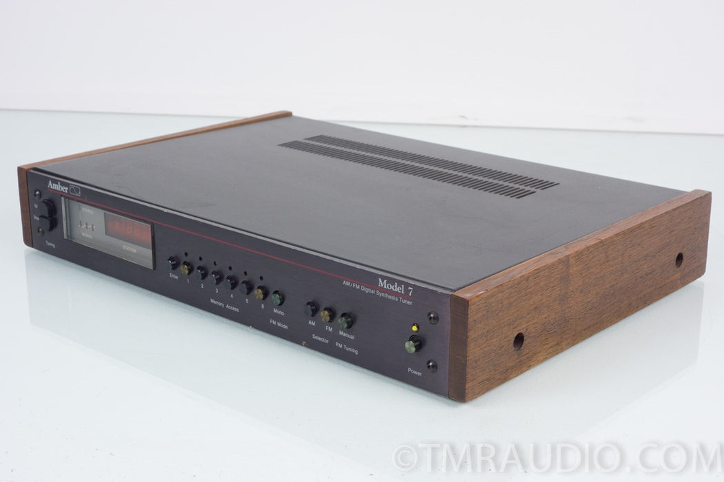 Amber Electronics Model 7 Vintage AM / FM Tuner