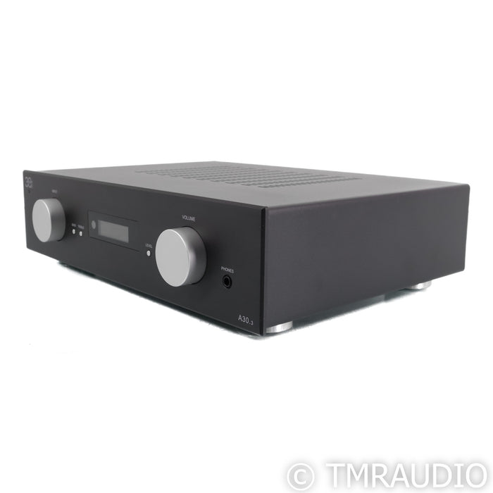 AVM A 30.3 Stereo Integrated Amplifier (Unused w/ Warranty)