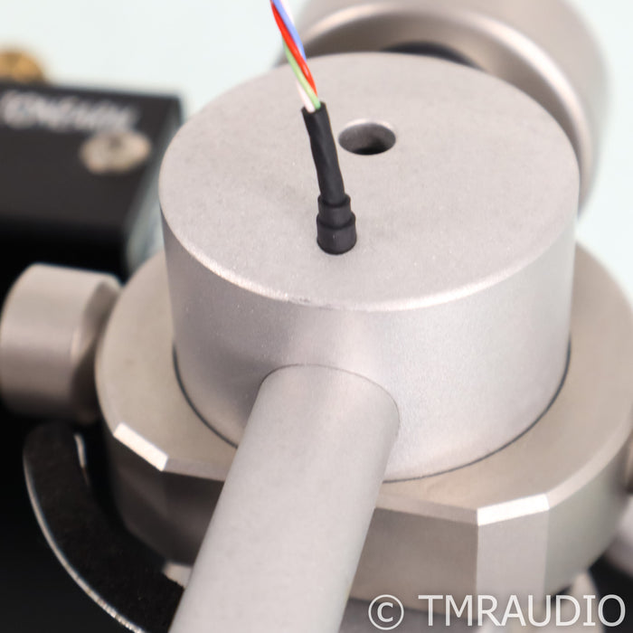 VPI Scout Belt Drive Turntable; Ortofon 2M Red Cartridge