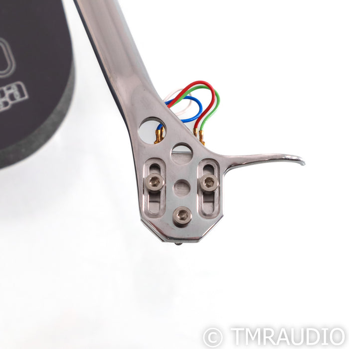 Rega Planar 10 Belt-Drive Turntable; Apheta 3 MC (Open Box)