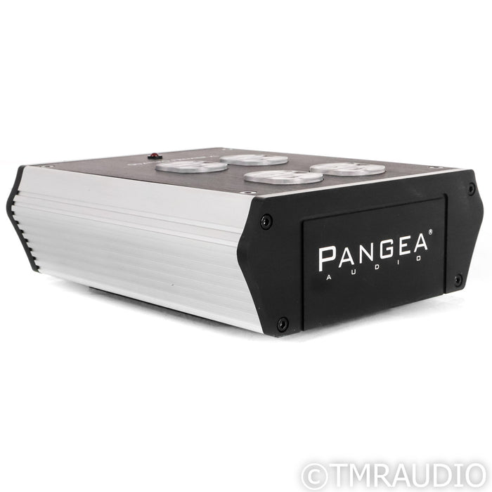 Pangea Audio Quattro Premier XL AC Power Distributor
