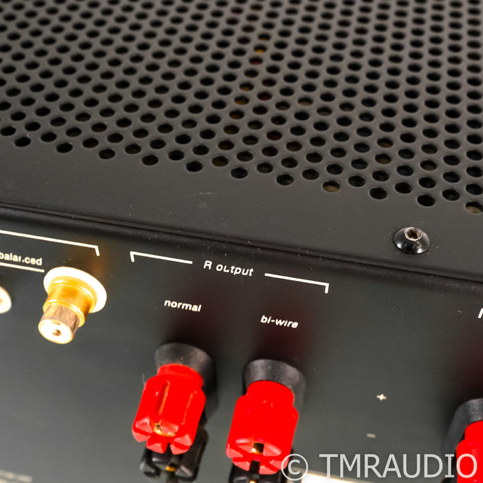 Adcom GFA-5802 Stereo Power Amplifier