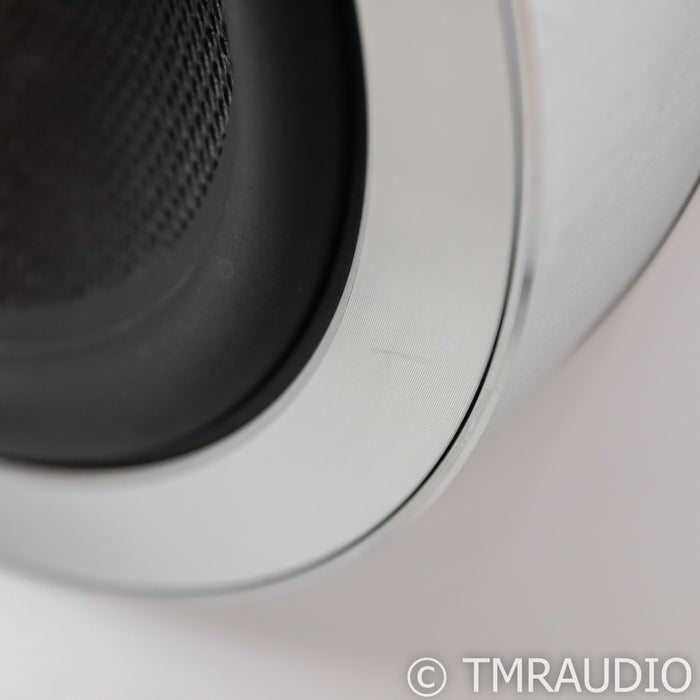 B&W 802 D3 Floorstanding Speakers; White Pair