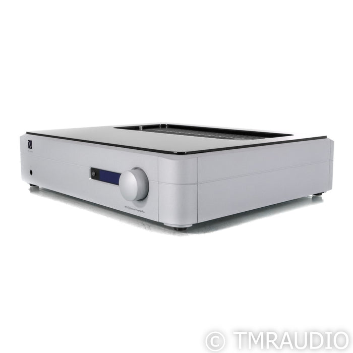 PS Audio BHK Signature Stereo Tube Hybrid Preamplifier