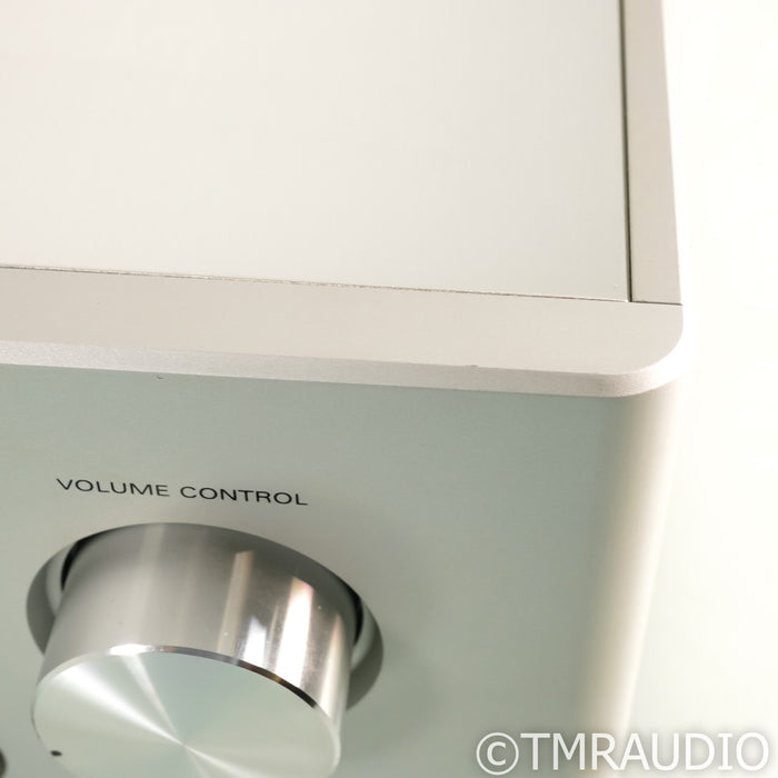 Luxman C900u Stereo Preamplifier