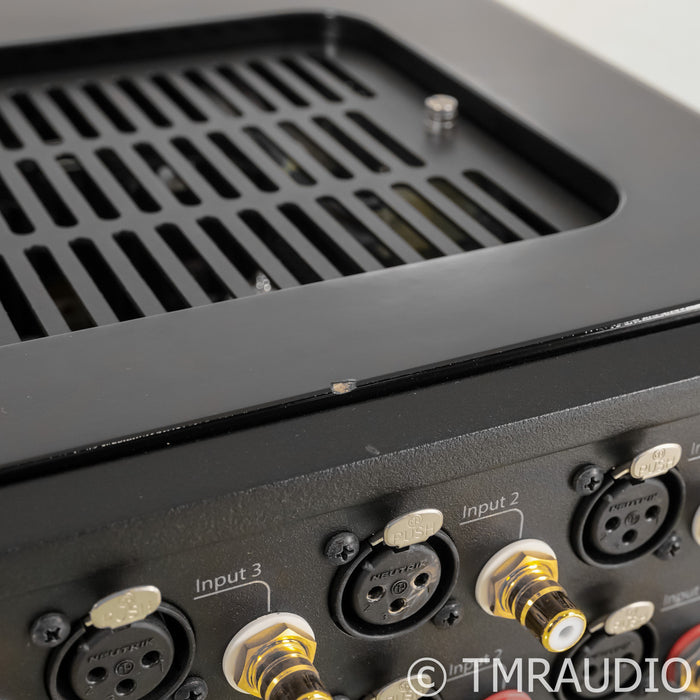 PS Audio BHK Signature Stereo Tube Hybrid Preamplifier
