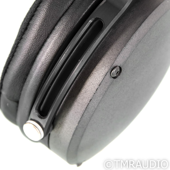 Aurorus Audio Australis Closed Back Headphones