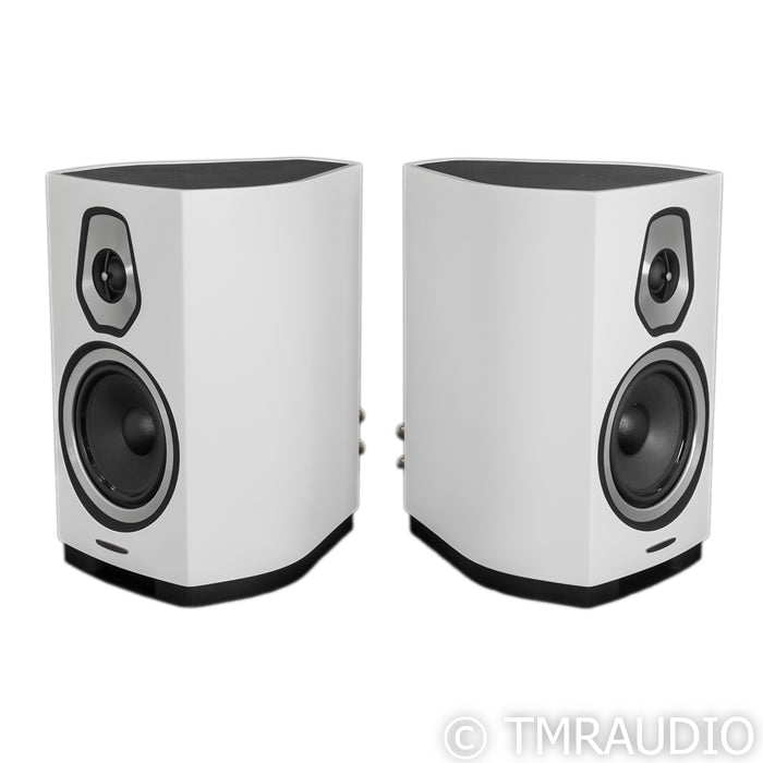 Sonus Faber Sonetto II Bookshelf Speakers; Satin White Pair