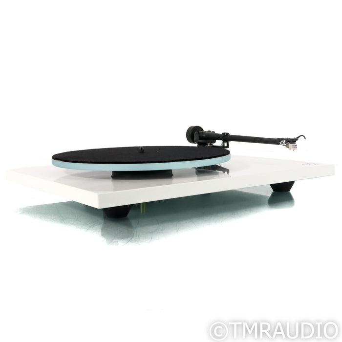 Rega Planar 2 Belt Drive Turntable; White w/ Carbon MM