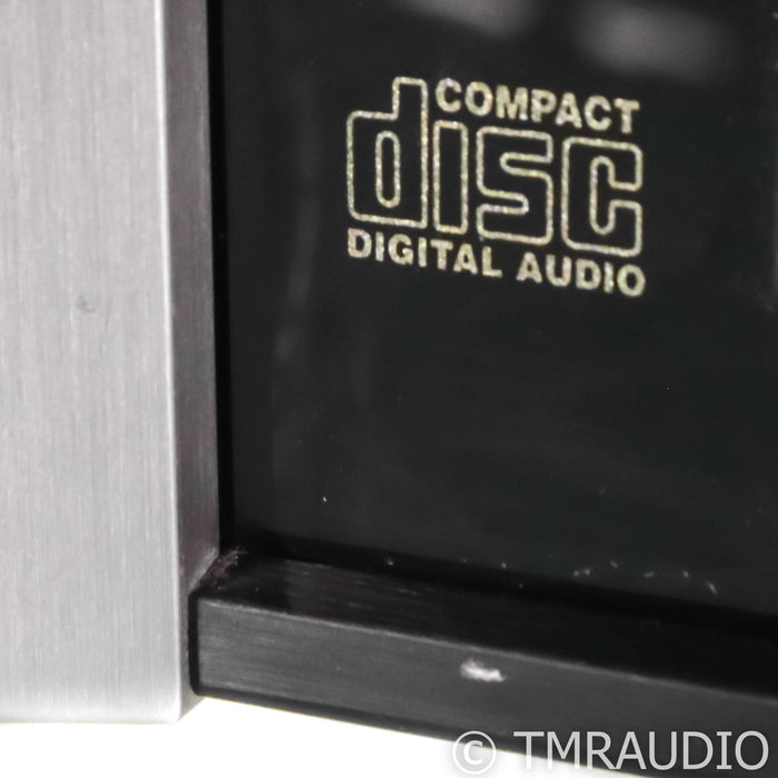 McIntosh MCD201 CD & SACD Player