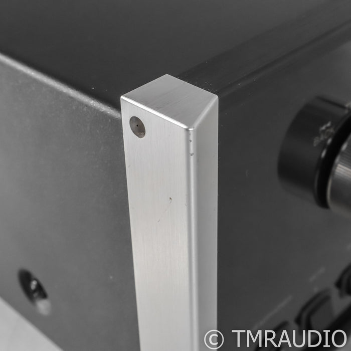 McIntosh MCD201 CD & SACD Player