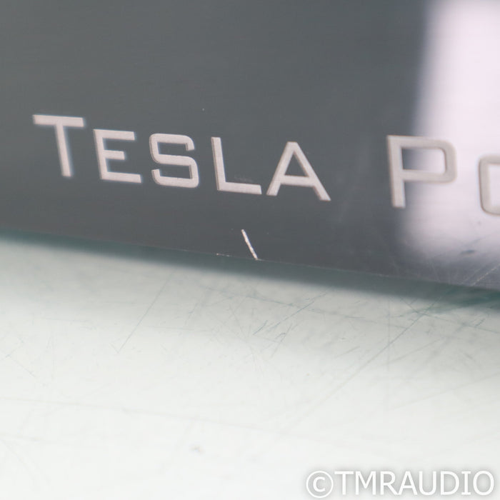Synergistic Research Tesla Powercell 10 UHC AC Power Line Conditioner