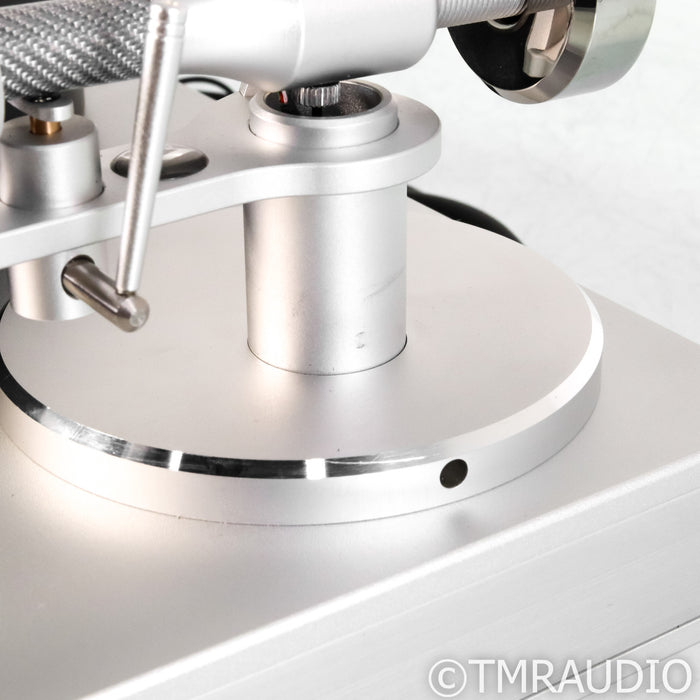 Clearaudio Performance DC Belt Drive Turntable; Silver w/ Performer V2 MM