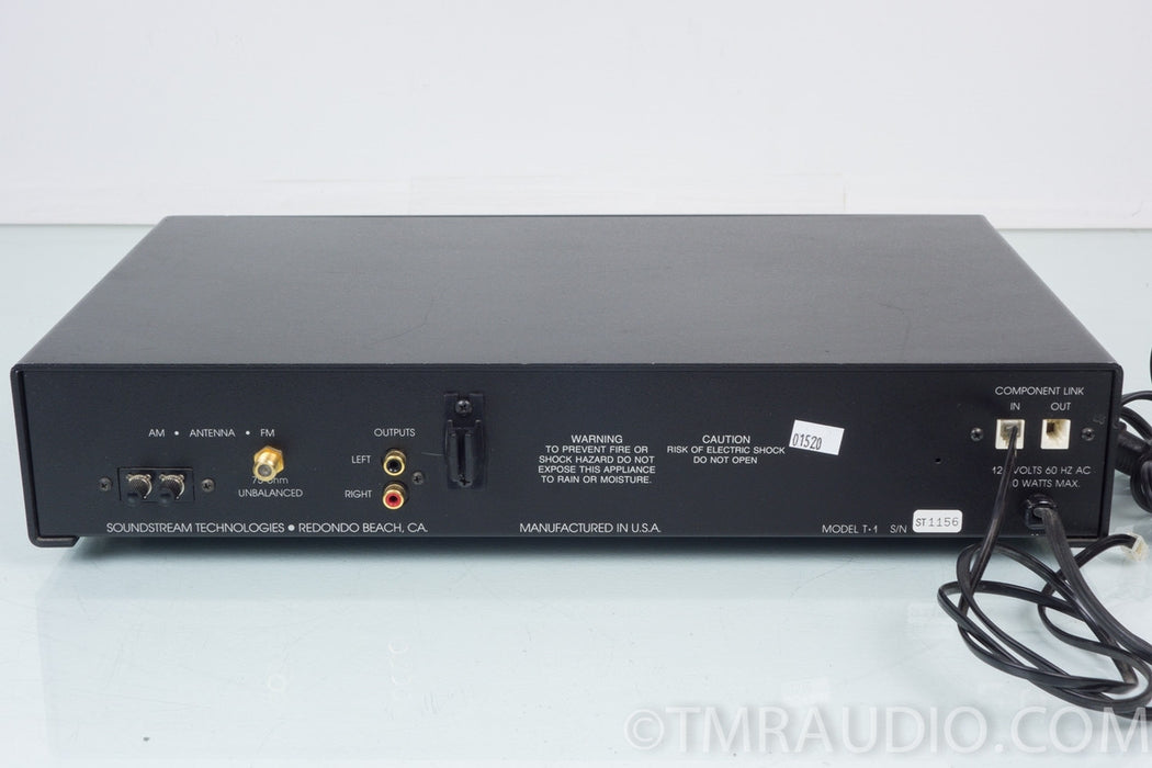 SoundStream T-1 AM / FM digital Tuner