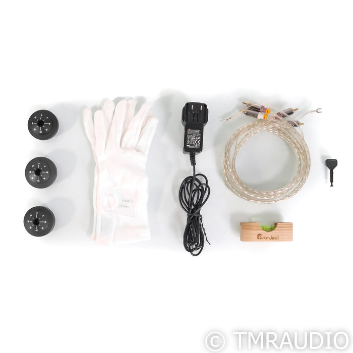 Pro-Ject RPM 5 Carbon Turntable with Sumiko Blue Point No.2 Cartridge; Black