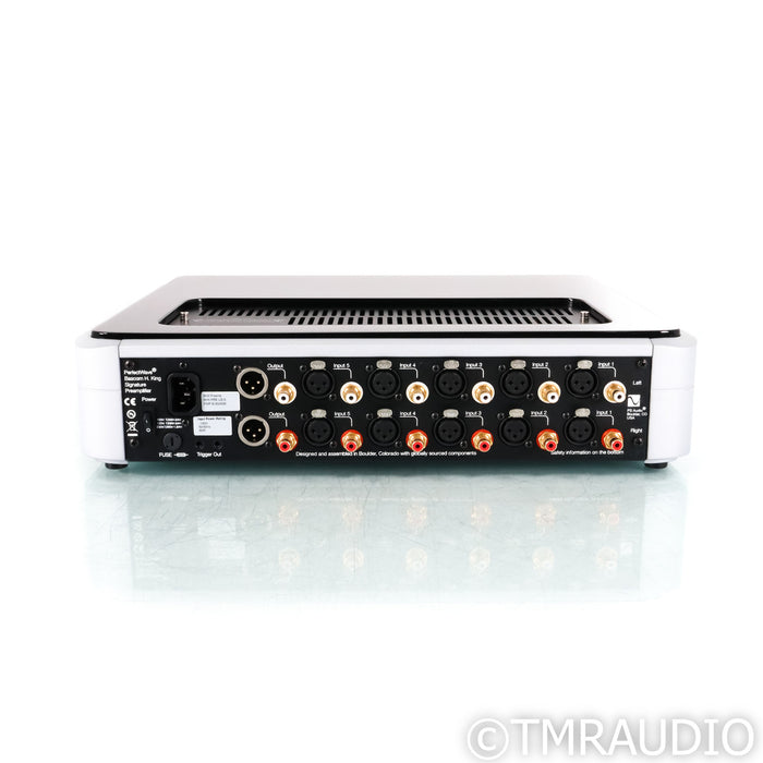 PS Audio BHK Signature Stereo Tube Hybrid Preamplifier
