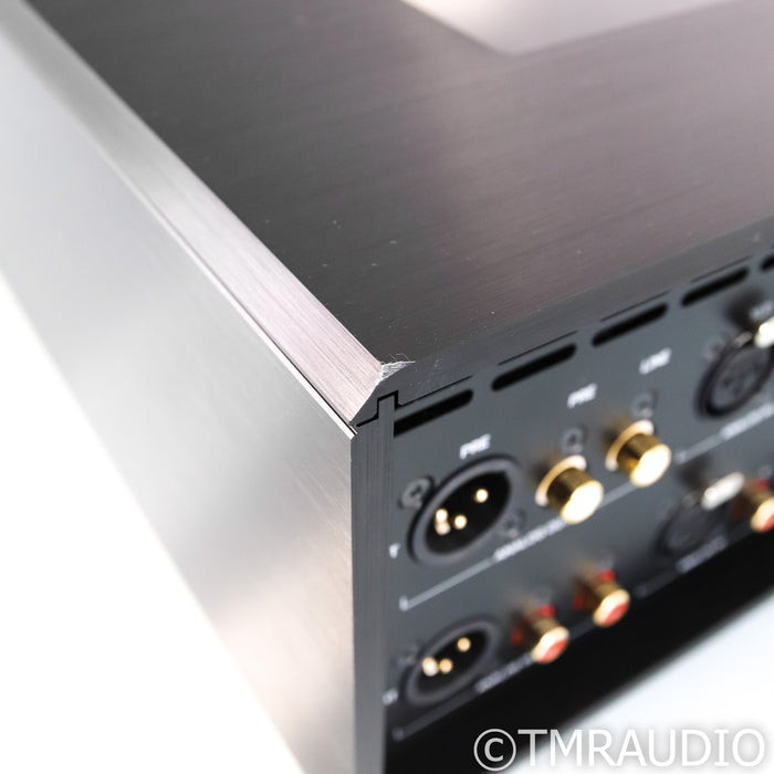 AVM CS 8.3 Black Edition Stereo Hybrid Integrated Amplifier (Demo w/ Warranty)