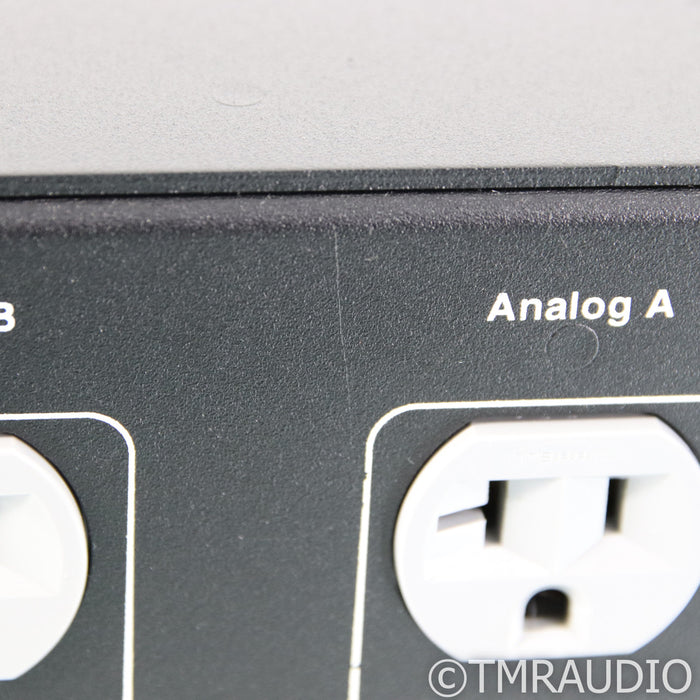Shunyata Research Hydra Model 8 AC Power Line Conditioner