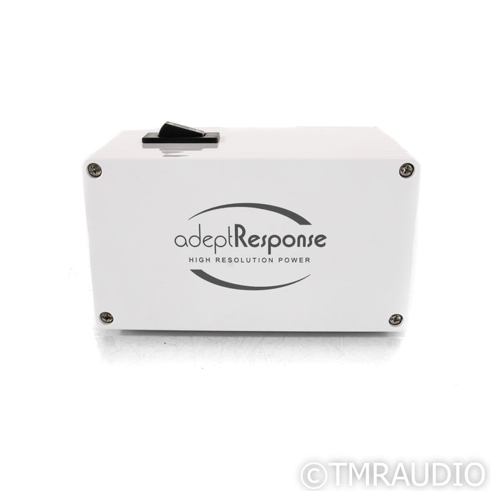 Audience Adept Response aR2p AC Power Conditioner; 15 Amp (Open Box)